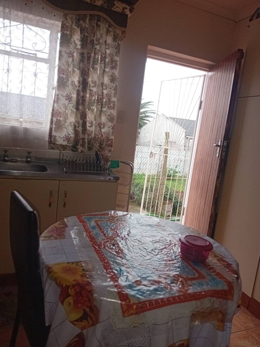 3 Bedroom Property for Sale in Kwa Nobuhle Eastern Cape